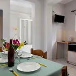 Апартаменты Dolphin 4 *
