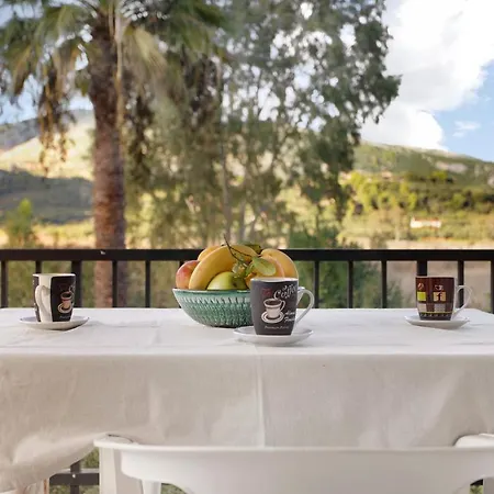 Dolphin 4 Apartman *