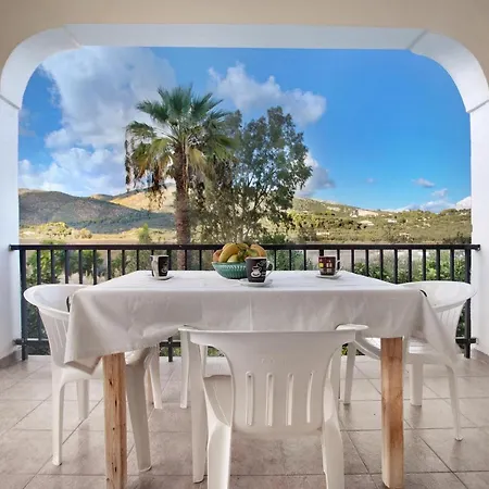 Dolphin 4 Διαμέρισμα